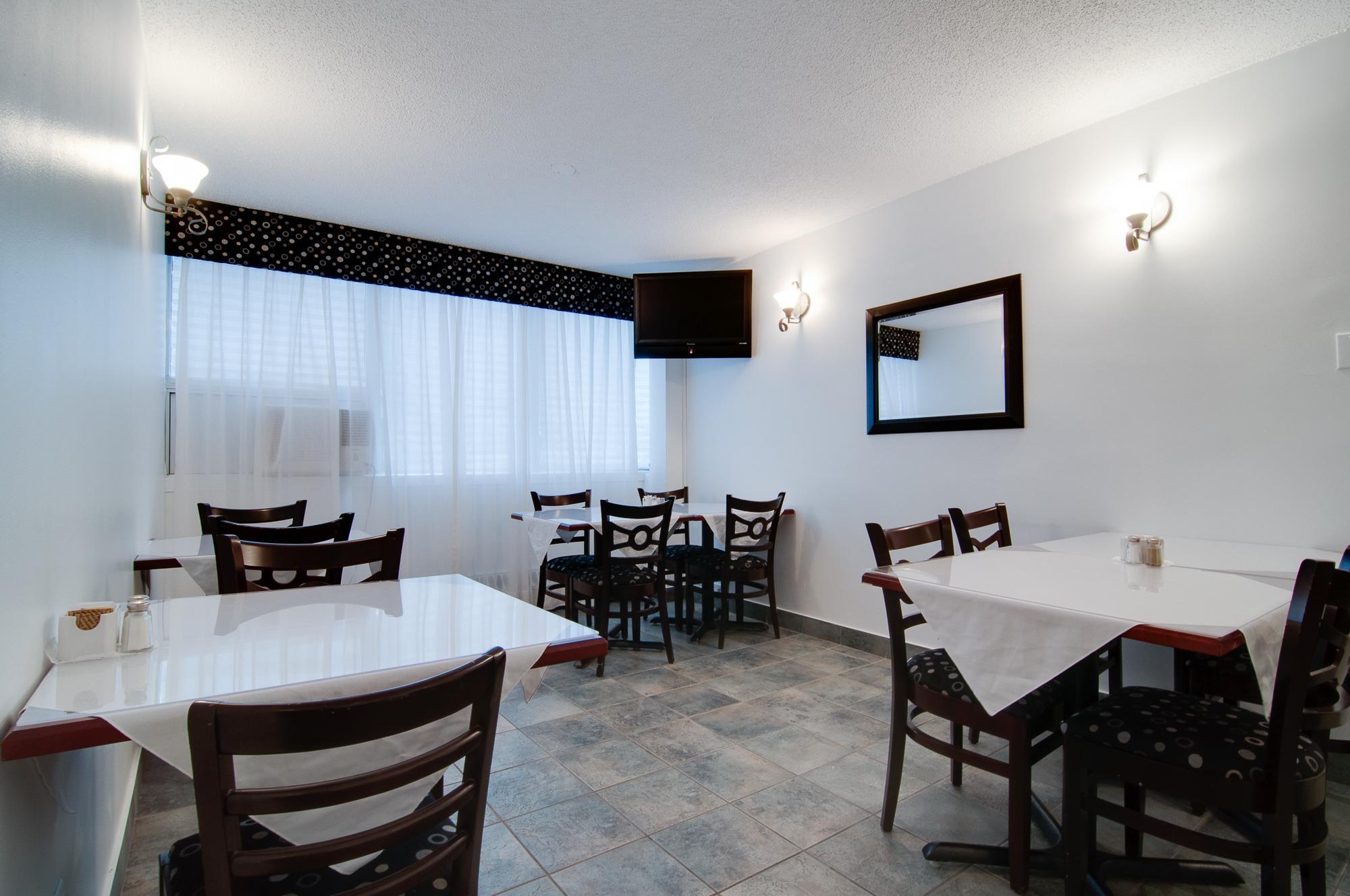 La Tour Belvedѐre Hotel Montréal Buitenkant foto
